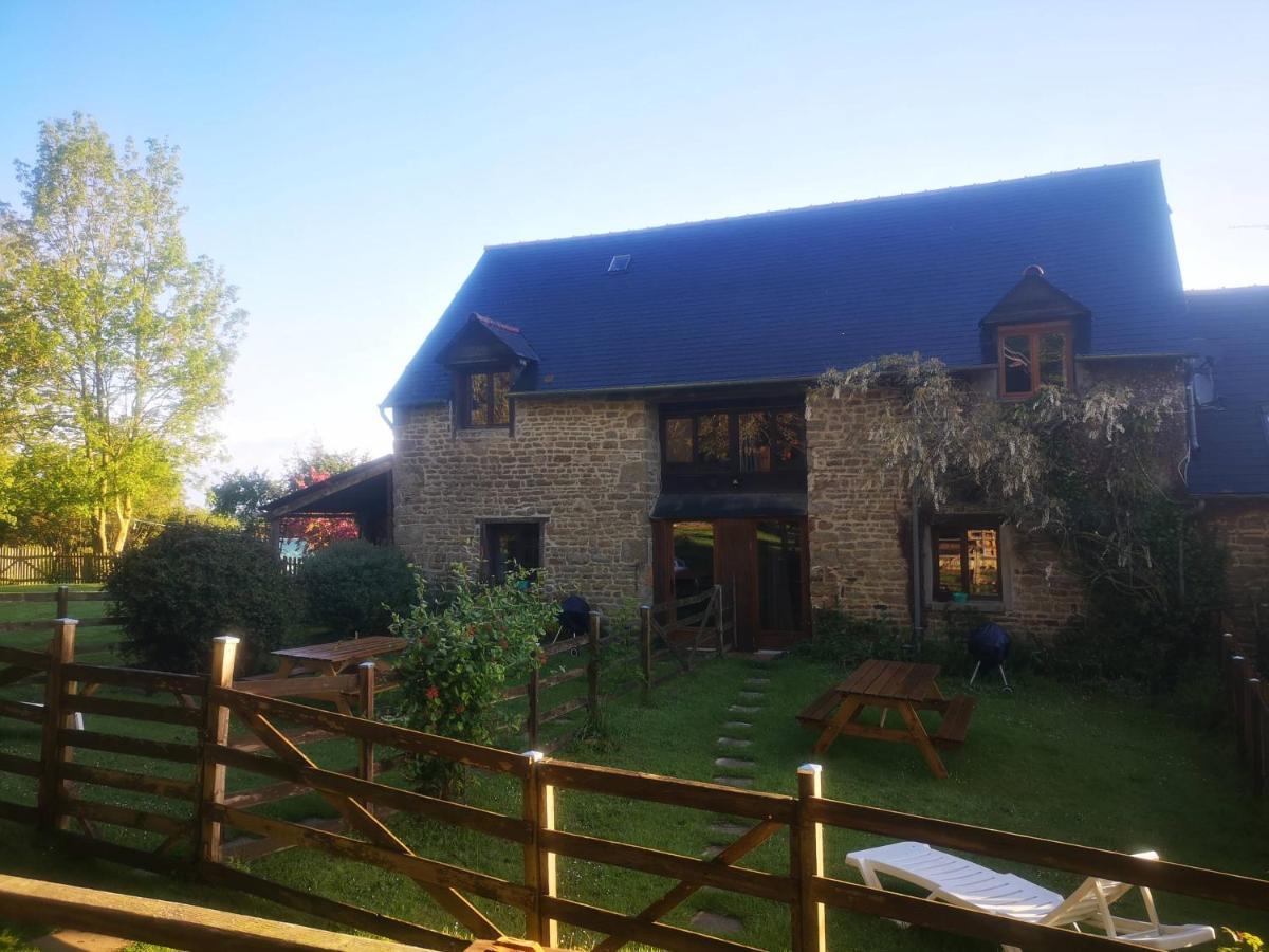 Gites Ferme De La Baie Роз-сюр-Куеснон Екстериор снимка